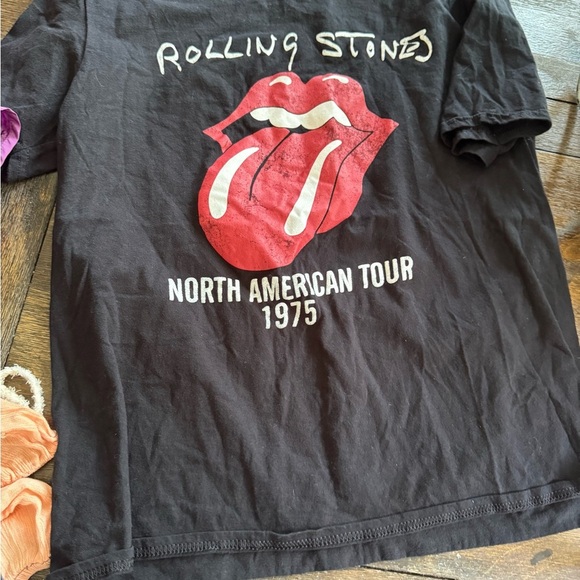 Rolling Stones Rock Tee North American tour size medium black color way - Picture 3 of 4